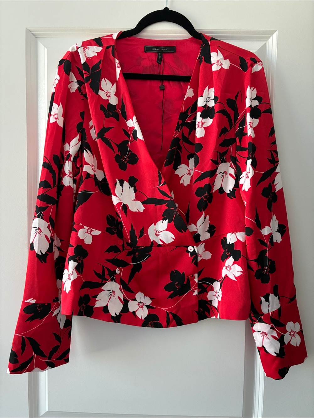 NWOT BCBGMaxAzria Size XL Floral Wrap Style Blouse